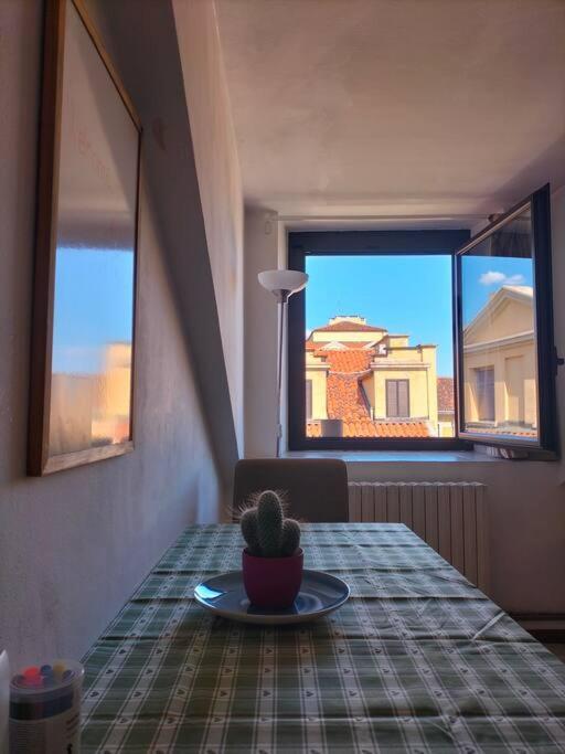 La Casa Di Marta - Ampia Ed Accogliente Mansarda In Piazza Statuto Apartment Turin Luaran gambar