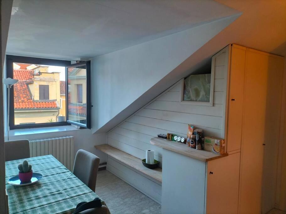 La Casa Di Marta - Ampia Ed Accogliente Mansarda In Piazza Statuto Apartment Turin Luaran gambar